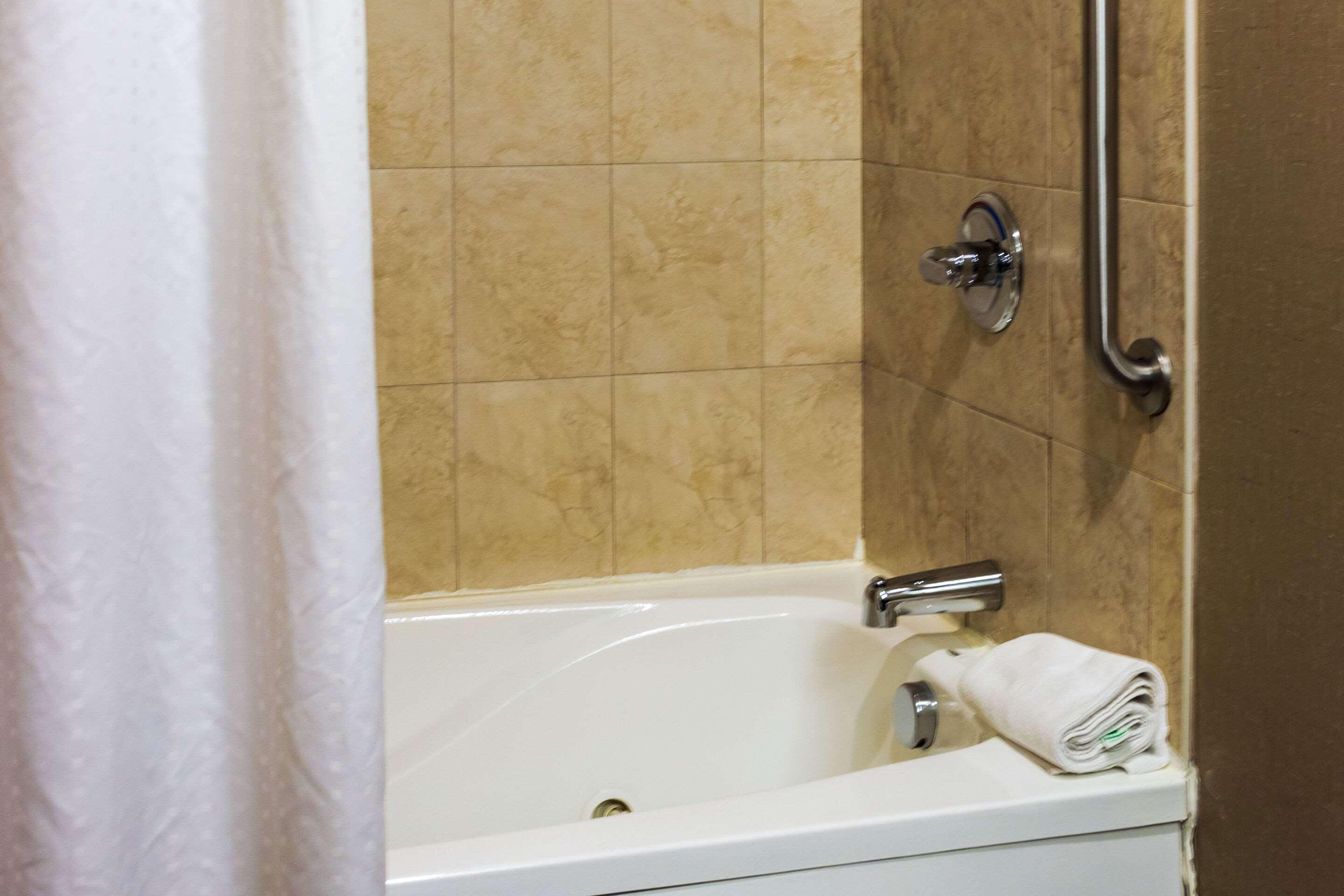 Comfort Inn & Suites Plainville-Foxboro Bagian luar foto