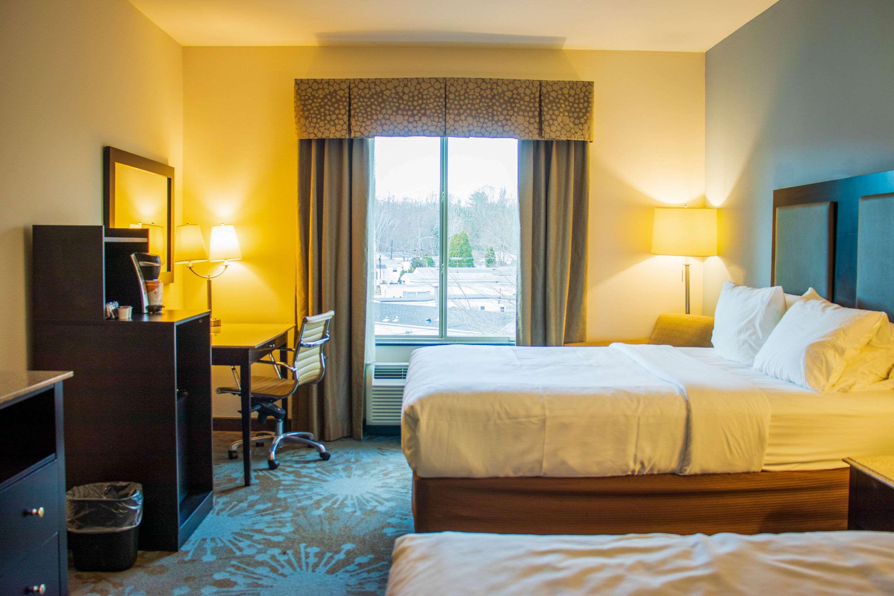 Comfort Inn & Suites Plainville-Foxboro Bagian luar foto