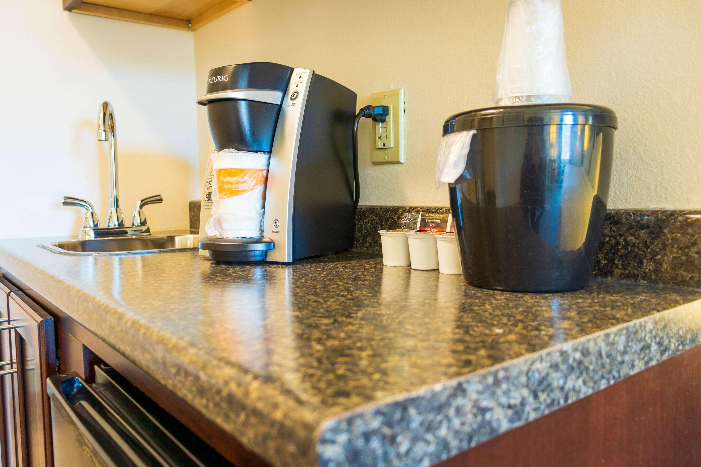 Comfort Inn & Suites Plainville-Foxboro Bagian luar foto