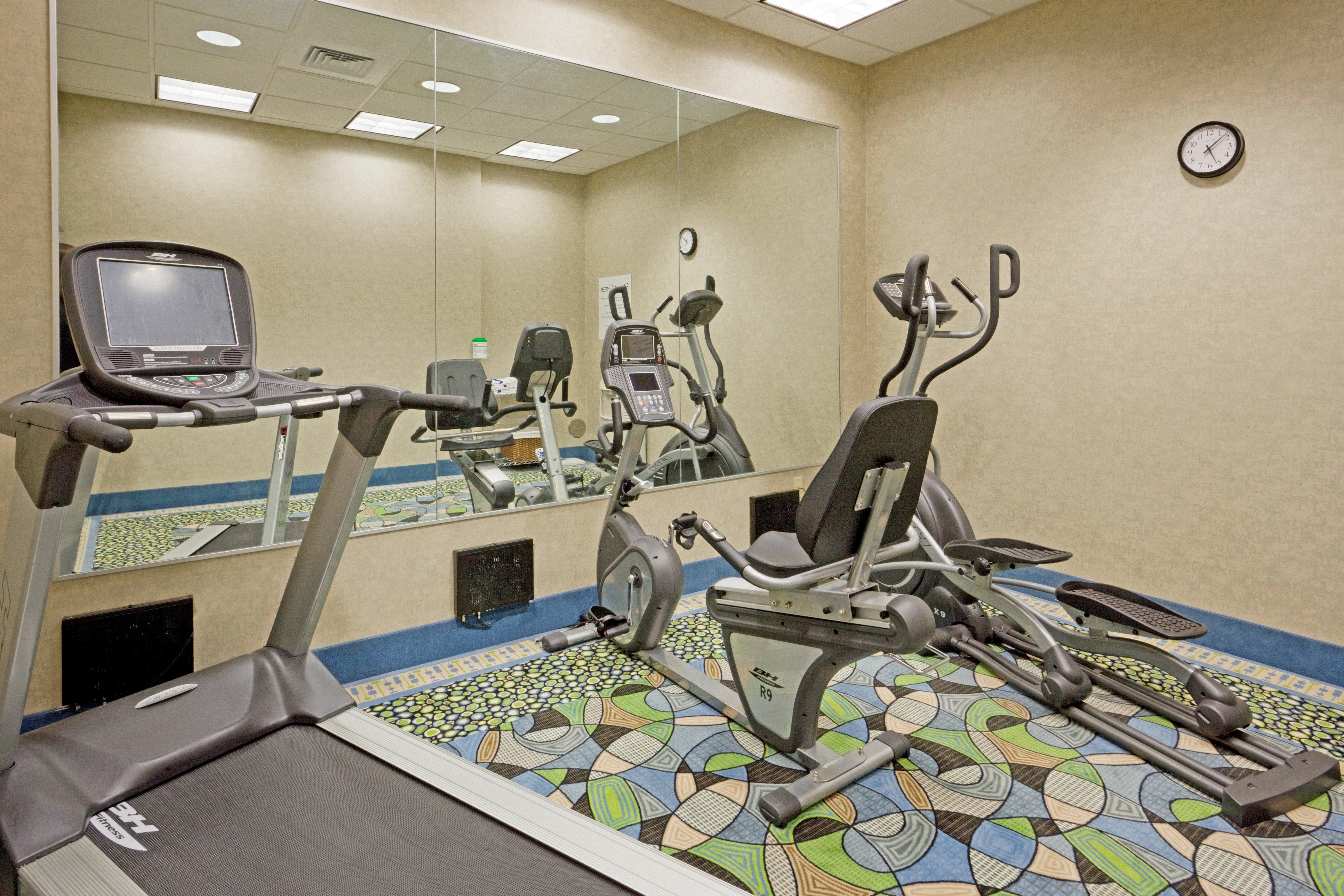 Comfort Inn & Suites Plainville-Foxboro Bagian luar foto